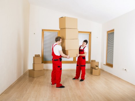 Housekeeping and safety checks around a moving van